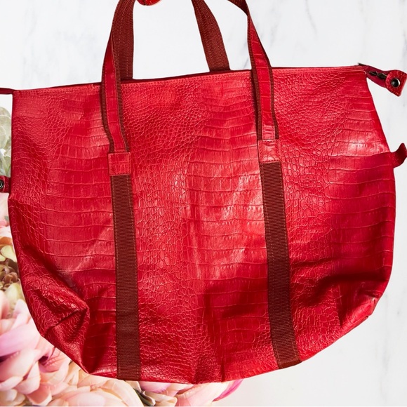 Pierre Cardin Red Croc Embossed Tote Bag - Picture 10 of 13